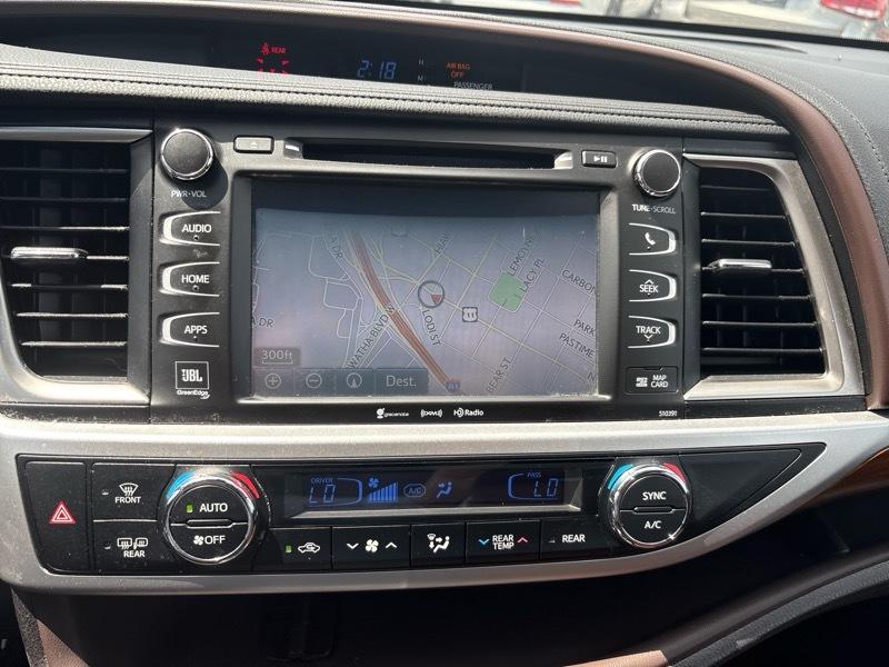 Toyota Highlander Limited AWD V6 2019