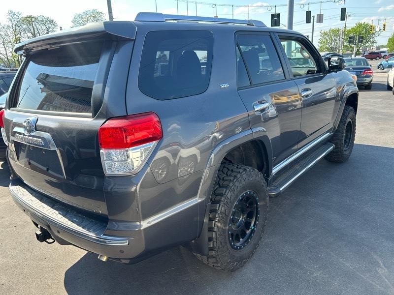Toyota 4Runner SR5 4WD 2013