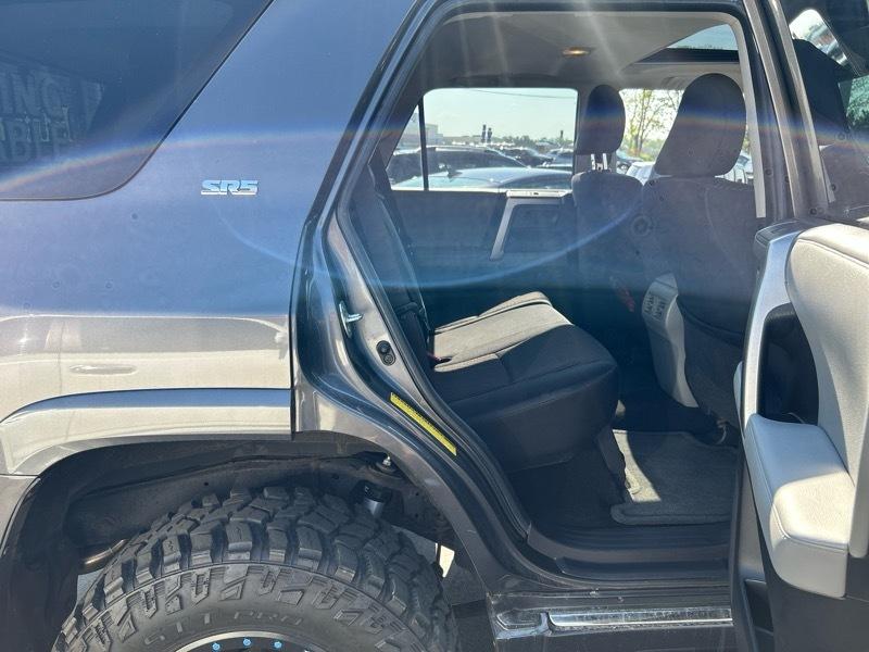 Toyota 4Runner SR5 4WD 2013