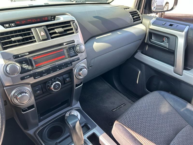 Toyota 4Runner SR5 4WD 2013