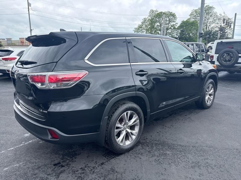 Toyota Highlander LE AWD V6 2015