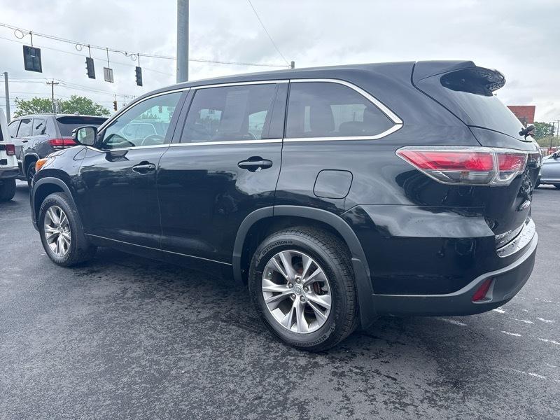 Toyota Highlander LE AWD V6 2015