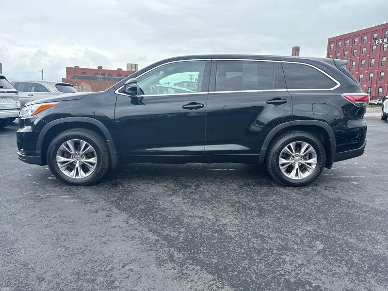 Toyota Highlander LE AWD V6 2015