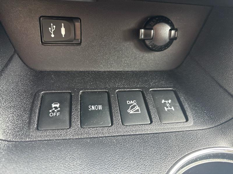 Toyota Highlander LE AWD V6 2015