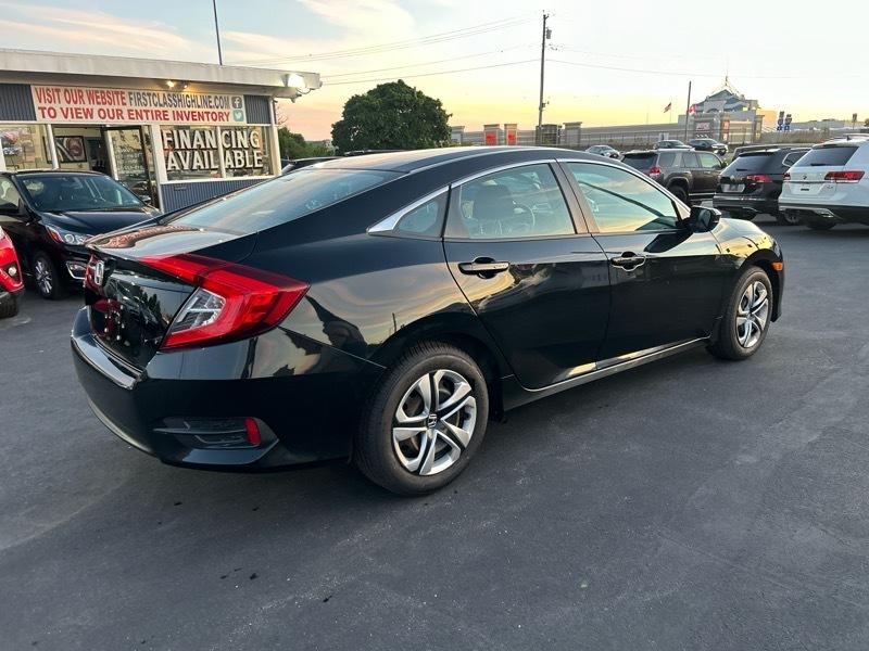 Honda Civic 1.5 4-Door Sedan 2016