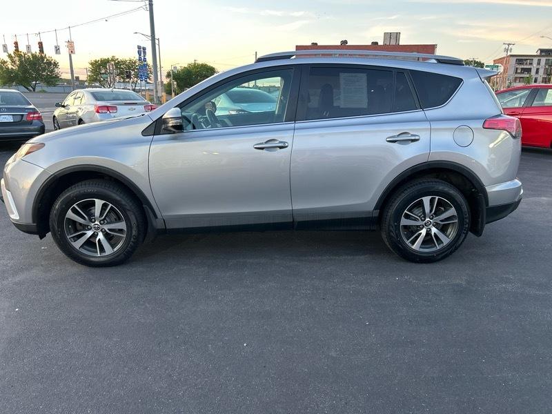 Toyota RAV4 XLE AWD 2017