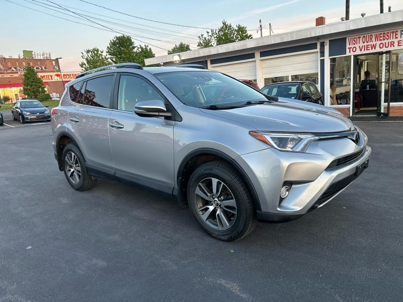 Toyota RAV4 XLE AWD 2017