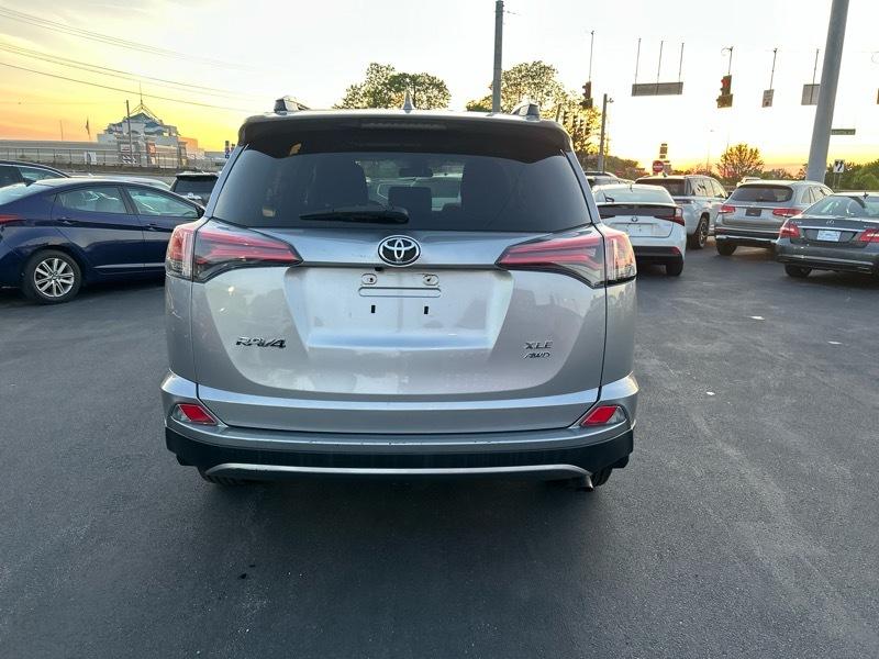 Toyota RAV4 XLE AWD 2017