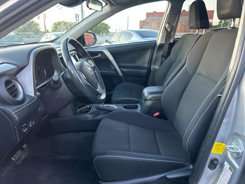 Toyota RAV4 XLE AWD 2017