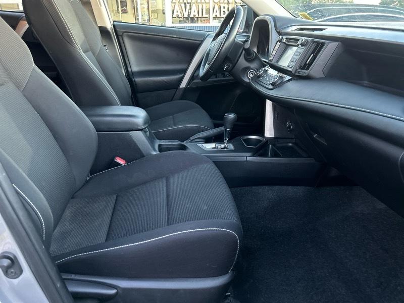Toyota RAV4 XLE AWD 2017