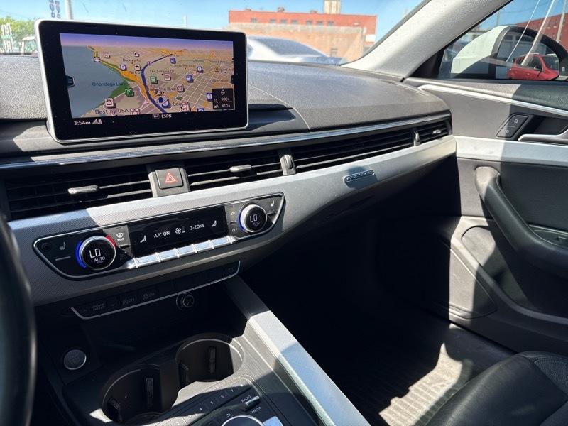 Audi A4 2.0T Premium quattro Sedan 2017