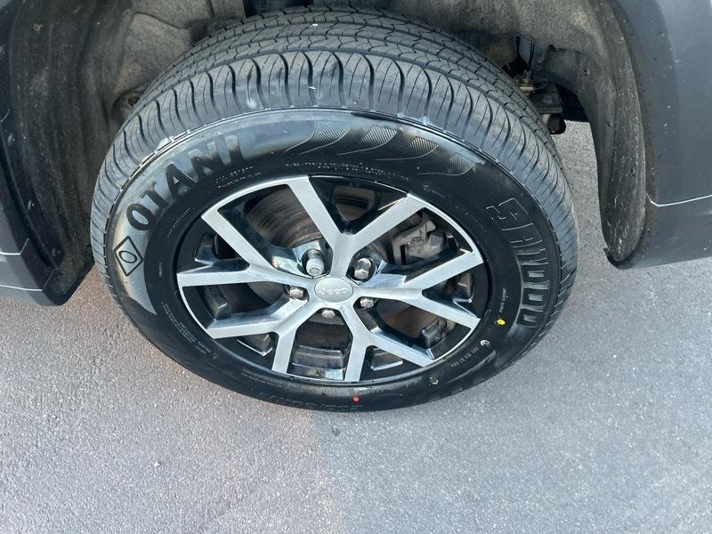 Jeep Grand Cherokee L Limited 4WD 2023