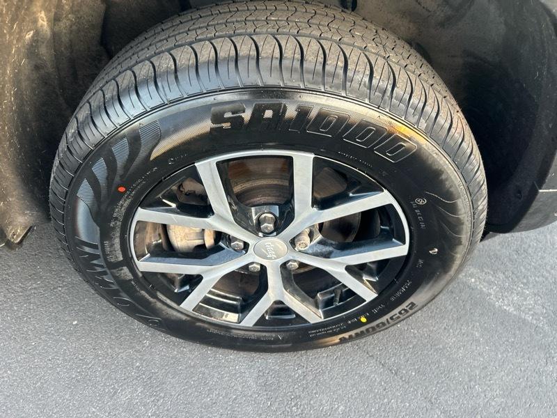 Jeep Grand Cherokee L Limited 4WD 2023