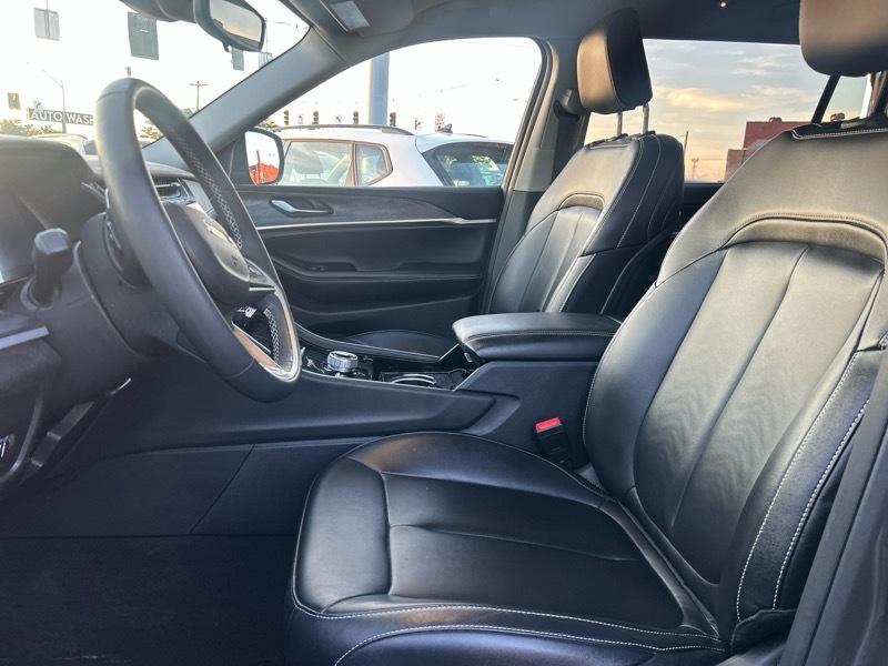 Jeep Grand Cherokee L Limited 4WD 2023