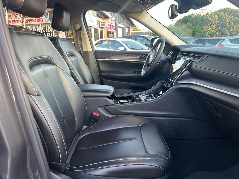 Jeep Grand Cherokee L Limited 4WD 2023