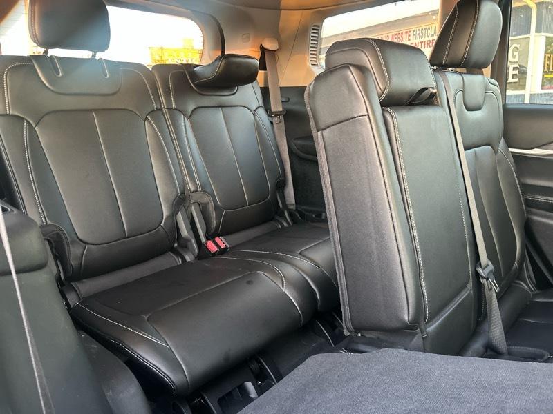 Jeep Grand Cherokee L Limited 4WD 2023