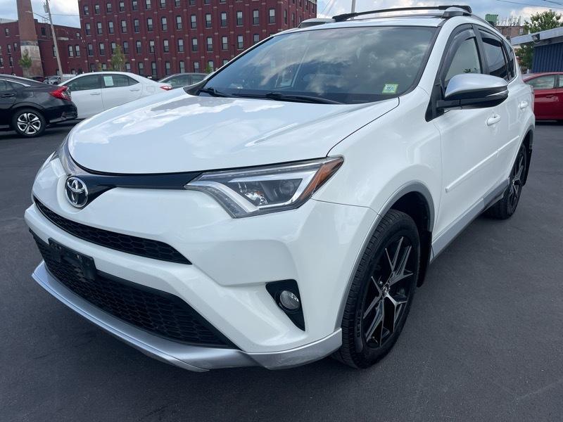 Toyota RAV4 SE 4WD 2016