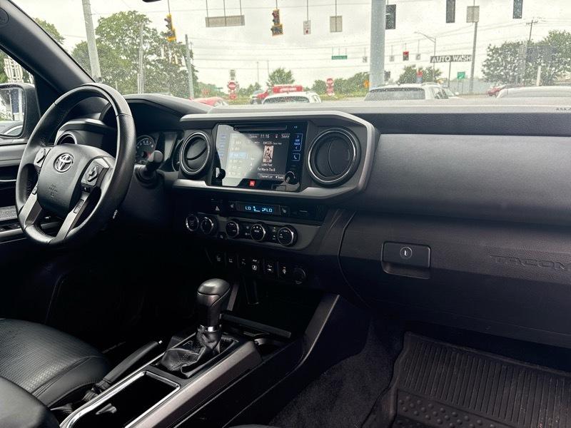Toyota Tacoma 4WD Double Cab V6 AT TRD Off Road (Natl) 2018
