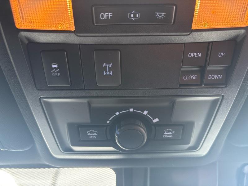 Toyota Tacoma 4WD Double Cab V6 AT TRD Off Road (Natl) 2018