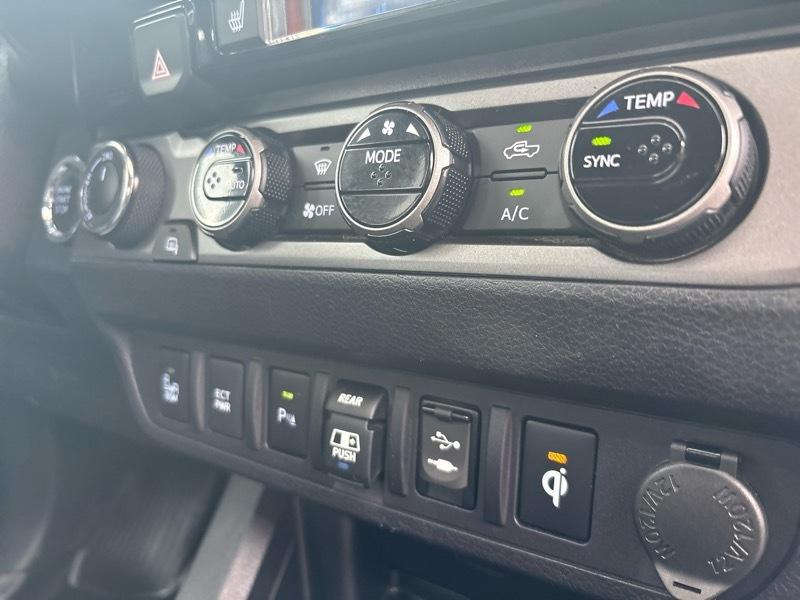 Toyota Tacoma 4WD Double Cab V6 AT TRD Off Road (Natl) 2018