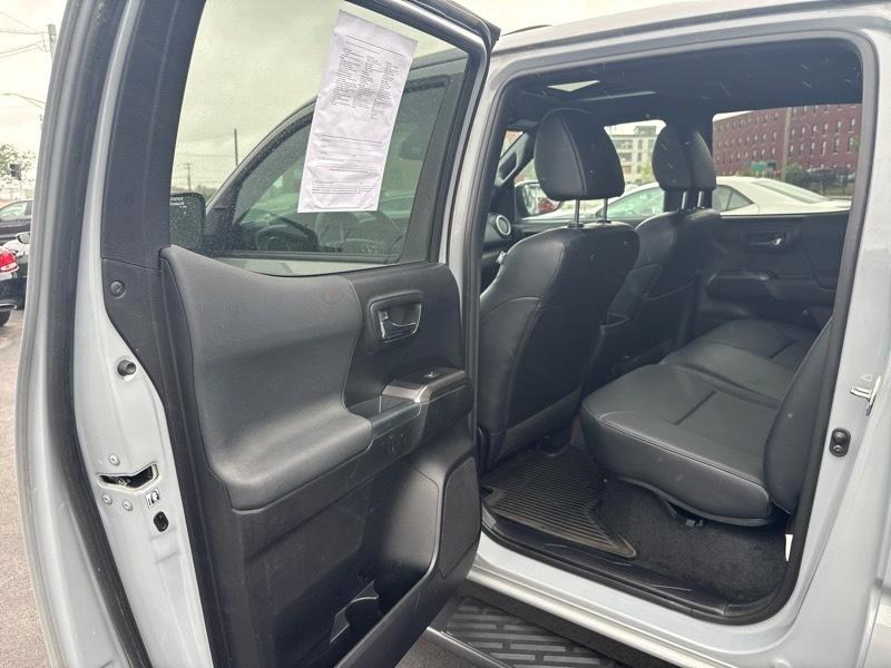 Toyota Tacoma 4WD Double Cab V6 AT TRD Off Road (Natl) 2018