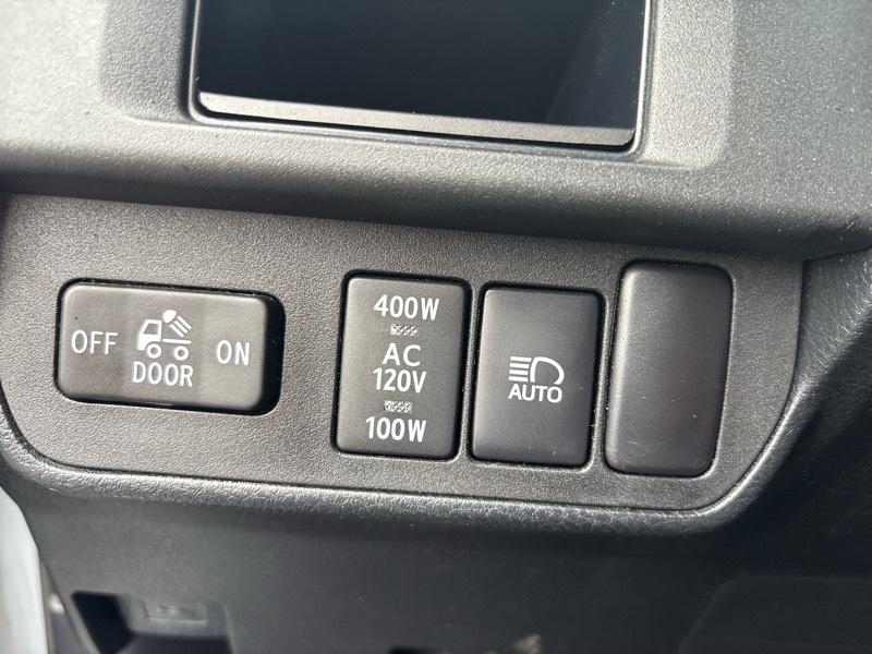 Toyota Tacoma 4WD Double Cab V6 AT TRD Off Road (Natl) 2018