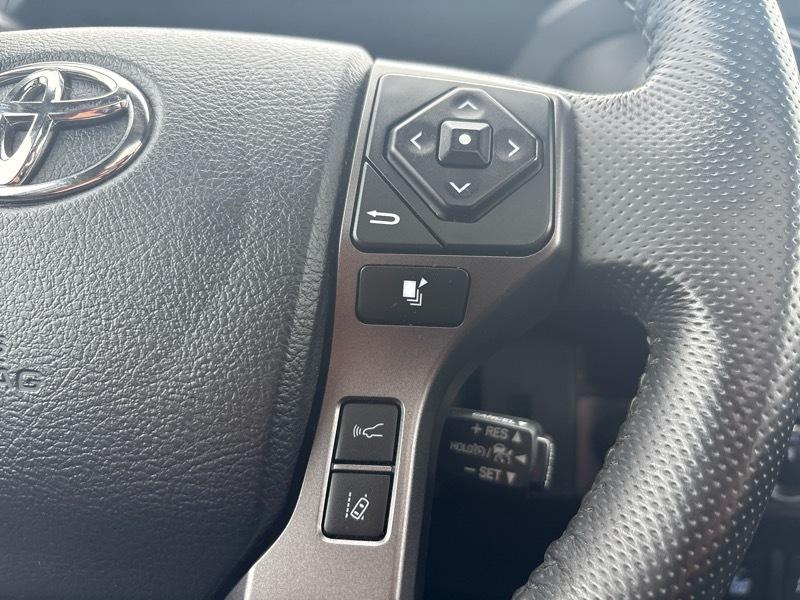 Toyota Tacoma 4WD Double Cab V6 AT TRD Off Road (Natl) 2018