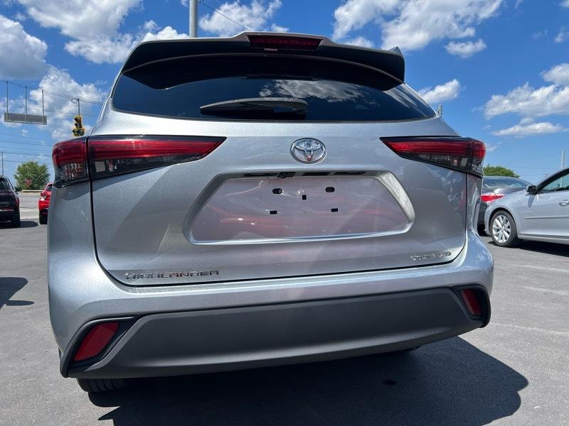Toyota Highlander XLE AWD V6 2021