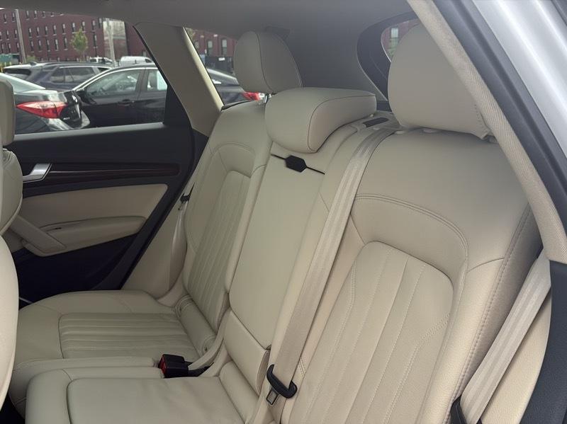 Audi Q5 2.0T Premium Plus quattro 2018