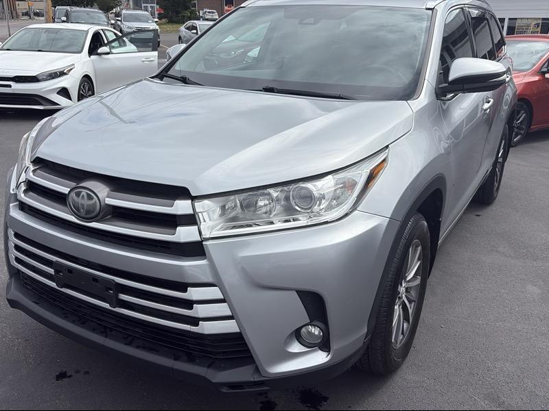 Toyota Highlander XLE AWD V6 2017