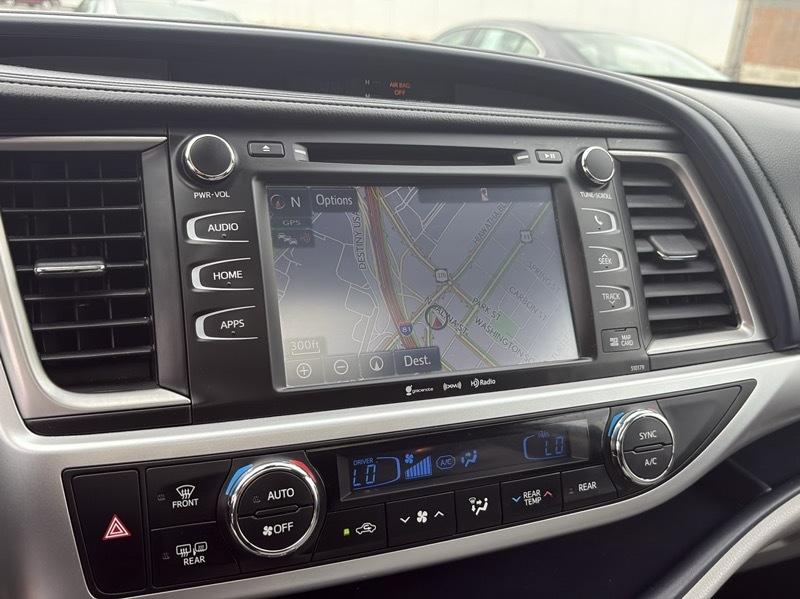 Toyota Highlander XLE AWD V6 2017