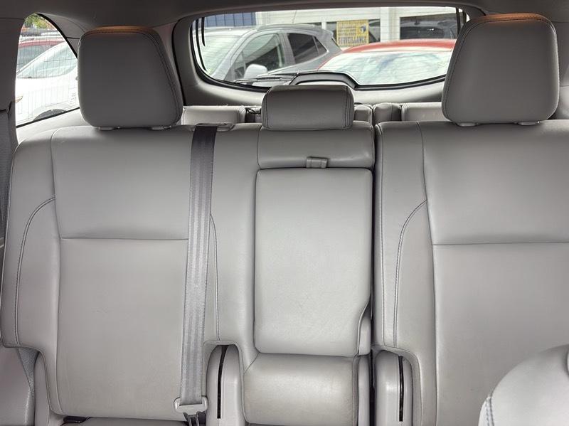 Toyota Highlander XLE AWD V6 2017