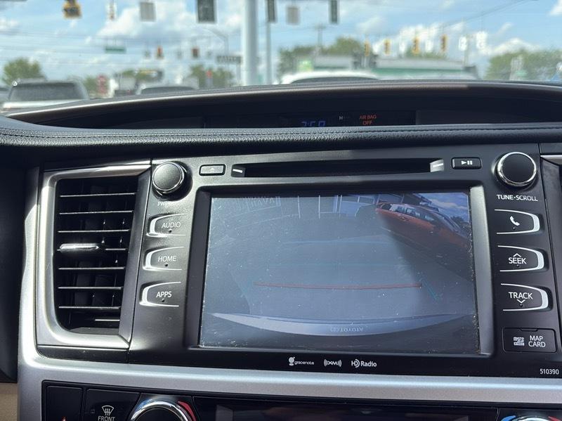 Toyota Highlander XLE AWD V6 2019