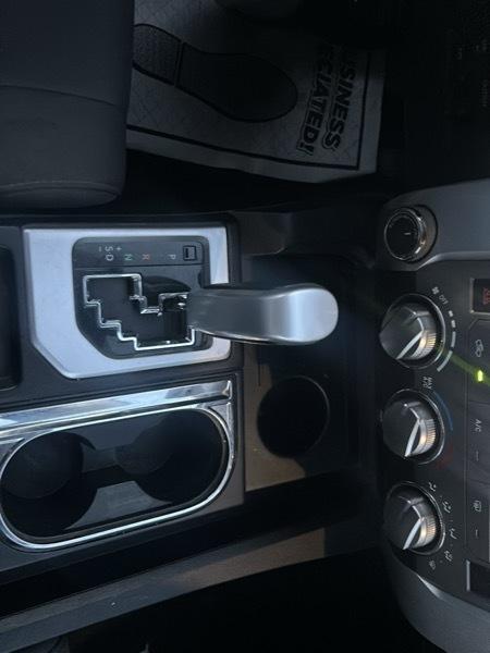 Toyota Tundra SR5 5.7L V8 CrewMax 4WD 2017