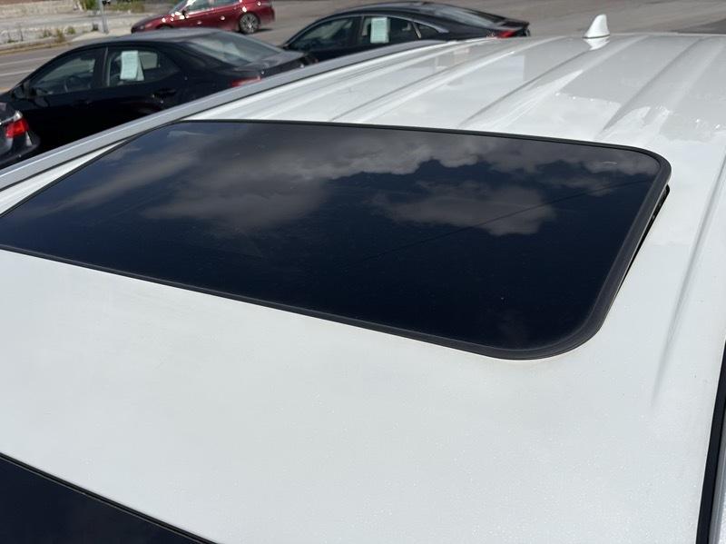 Toyota Highlander XLE 4WD 2023