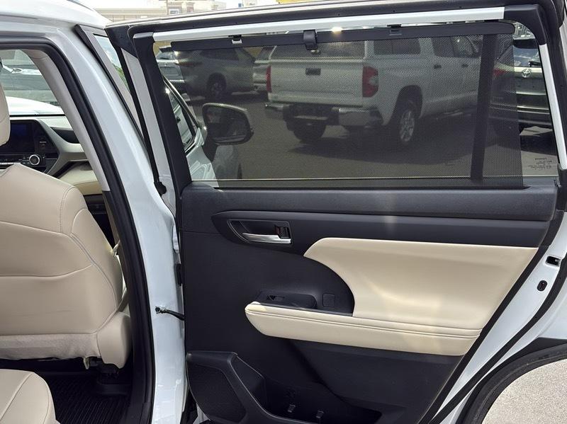 Toyota Highlander XLE 4WD 2023