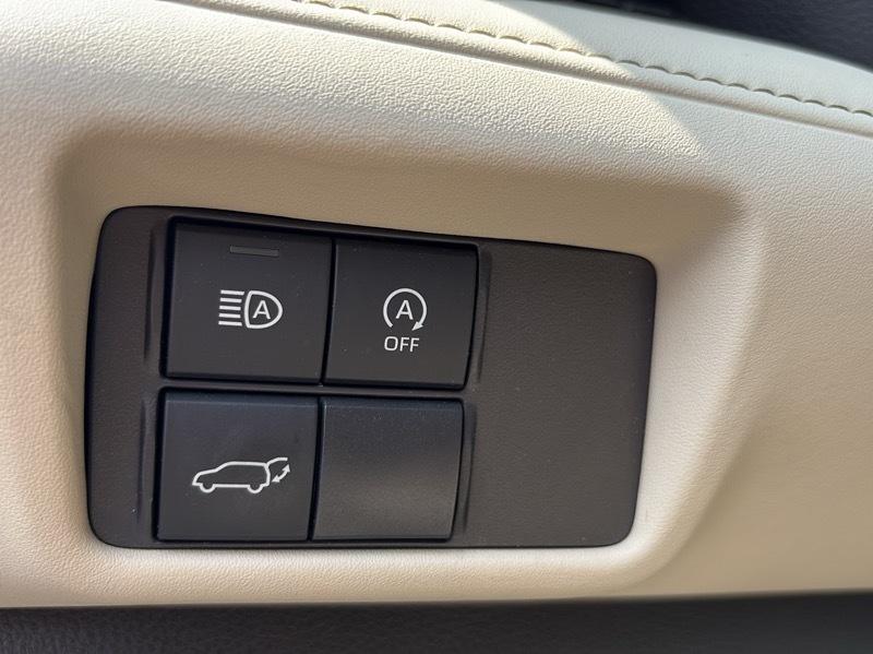 Toyota Highlander XLE 4WD 2023