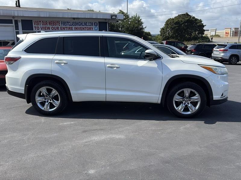 Toyota Highlander Limited AWD V6 2016