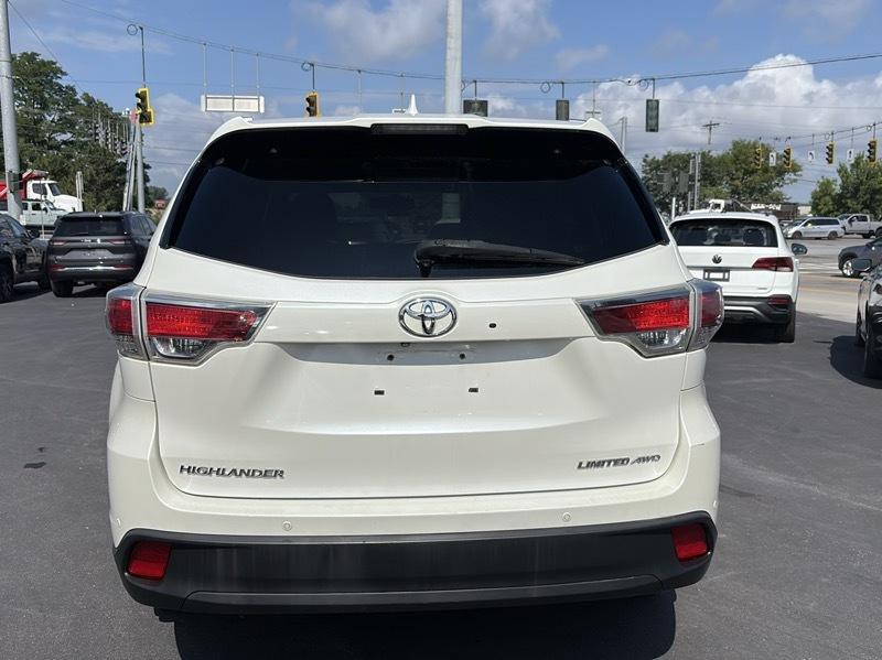 Toyota Highlander Limited AWD V6 2016