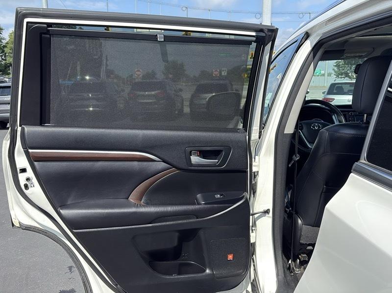 Toyota Highlander Limited AWD V6 2016
