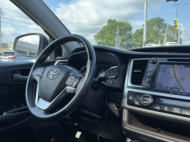 Toyota Highlander Limited AWD V6 2016