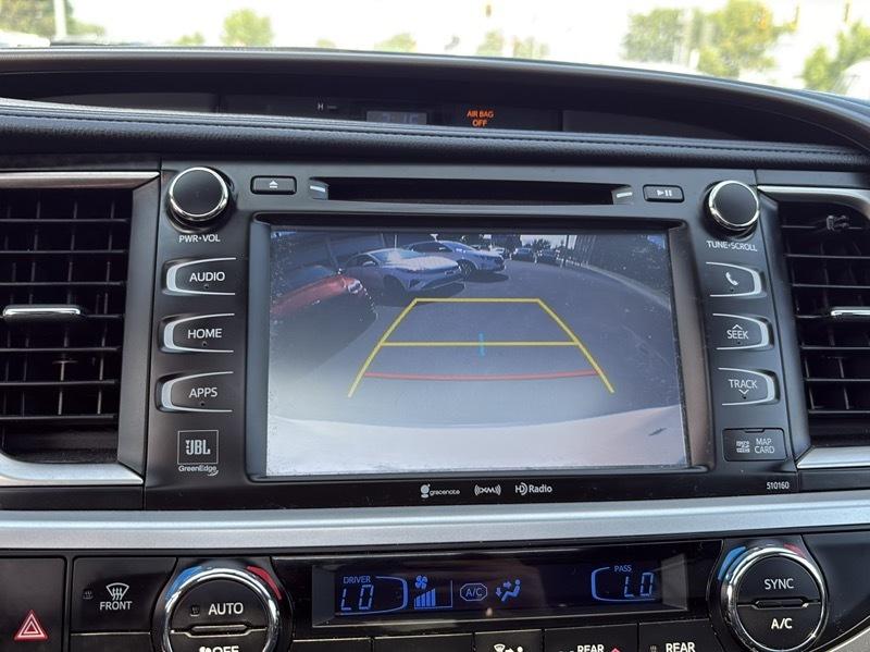 Toyota Highlander Limited AWD V6 2016