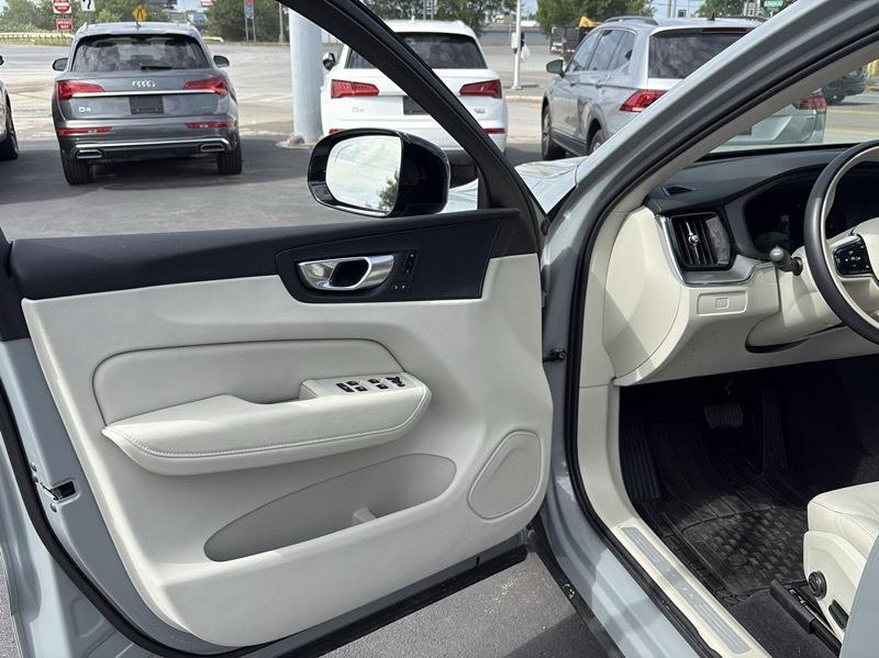 Volvo XC60 B5 Core AWD 2024