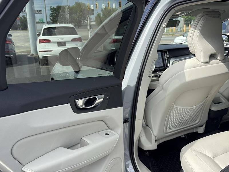 Volvo XC60 B5 Core AWD 2024