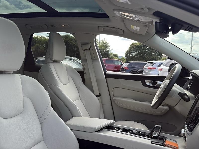 Volvo XC60 B5 Core AWD 2024