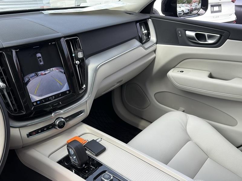 Volvo XC60 B5 Core AWD 2024