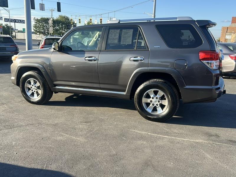 Toyota 4Runner SR5 4WD 2013