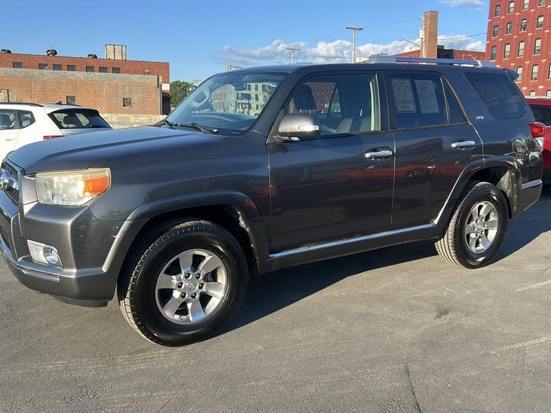 Toyota 4Runner SR5 4WD 2013