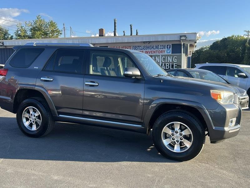 Toyota 4Runner SR5 4WD 2013