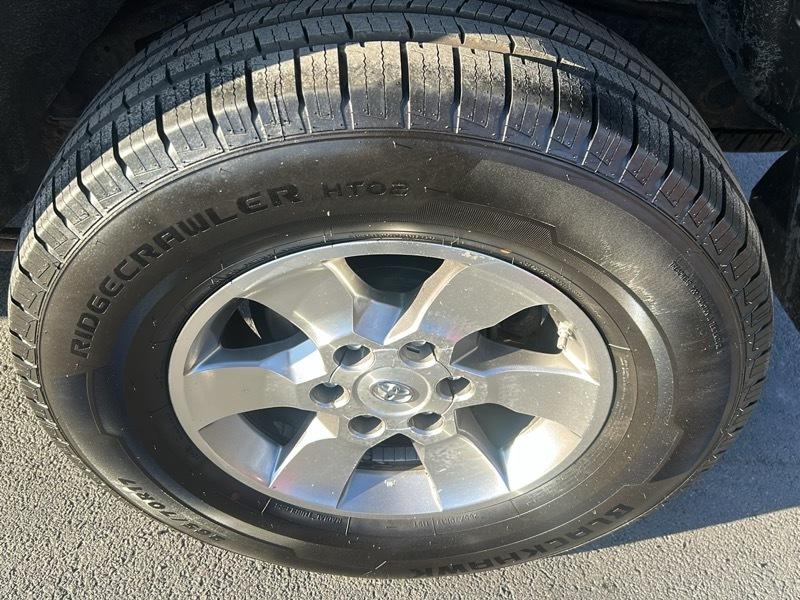 Toyota 4Runner SR5 4WD 2013